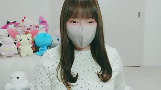 Snapshot of yuyuchan__ chatting on 6, 4, 2026 yuyuchan online show from 6, 4, 2026