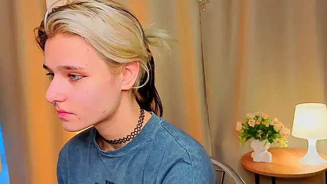 LizNostrand online show from 21, 12, 2025