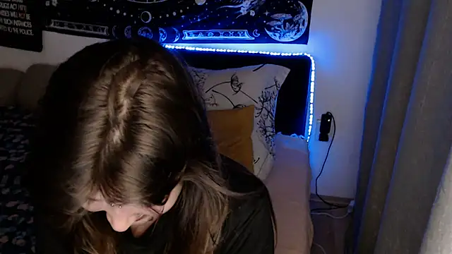 AlienforTwenty online show from 26, 6, 2026