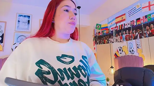 Celestee15  online show from 16, 6, 2026