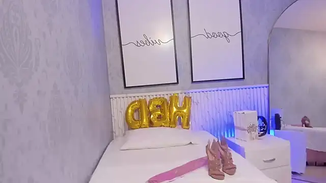 goodgirl22   online show from 11, 6, 2026