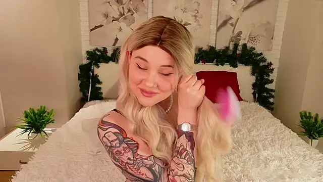 DeliaMoonlight online show from 22, 12, 2025