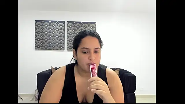 Snapshot of sweet_furry chatting on 19, 12, 2025 sweet furry online show from 19, 12, 2025