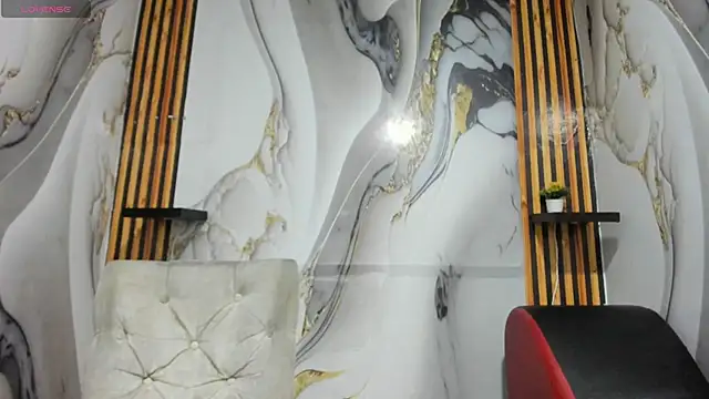 Straight Guy22 online show from 4, 2, 2026