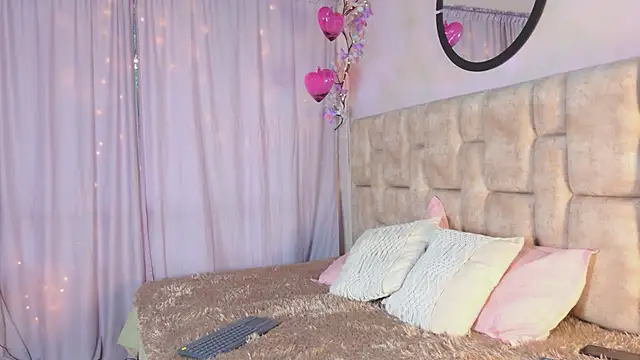 NanyMatrioska online show from 2, 5, 2026