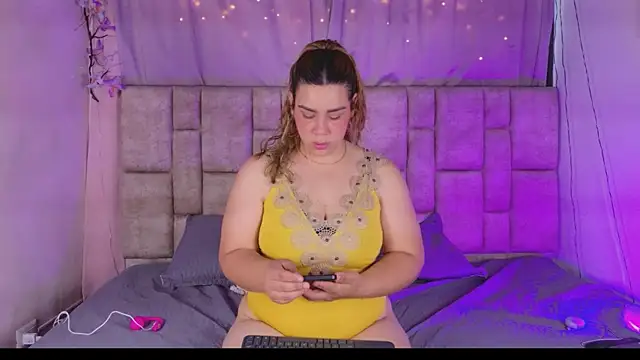 NanyMatrioska online show from 5, 6, 2026