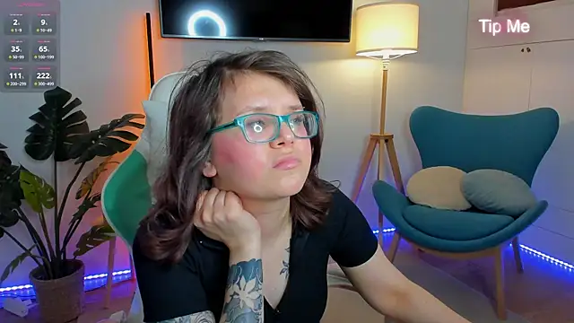 Ariell Mini online show from 4, 5, 2026
