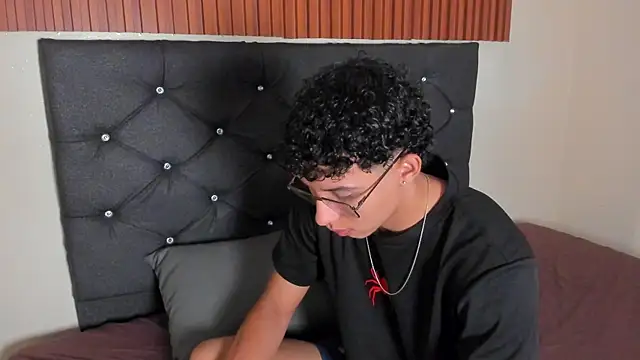 Antoniio miller online show from 21, 12, 2025