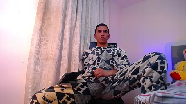 TOMBOYSEXX online show from 5, 3, 2026