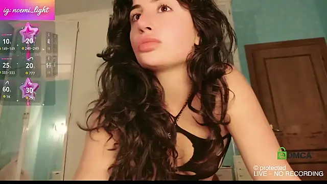 Snapshot of DeaAthena chatting on 9, 6, 2026 DeaAthena online show from 9, 6, 2026