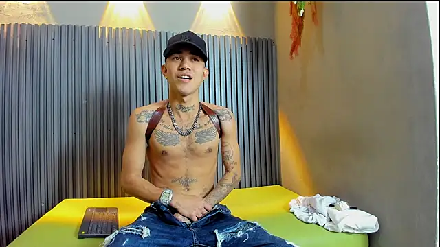 AYALA TATTOO online show from 19, 12, 2025