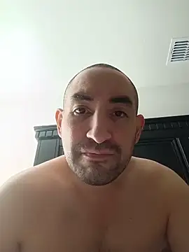 CumDumpPig83 online show from 1, 2, 2026