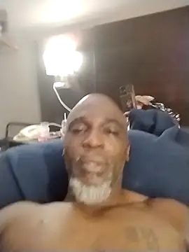 Snapshot of MRSTROKEIT7878 chatting on 13, 12, 2025 MRSTROKEIT7878 online show from 13, 12, 2025