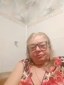 Snapshot of LinaLight88 chatting on 15, 1, 2026 LinaLight88 online show from 15, 1, 2026