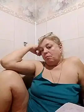 Snapshot of LinaLight88 chatting on 23, 2, 2026 LinaLight88 online show from 23, 2, 2026