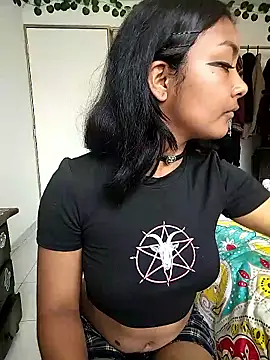 Luna 6 online show from 7, 1, 2026