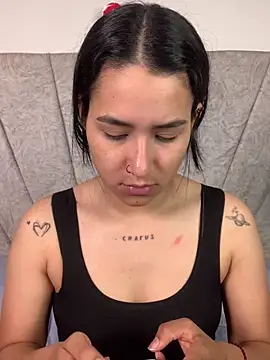 Val12777 online show from 25, 2, 2026