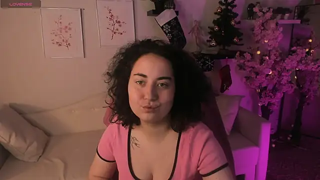 Snapshot of Kaila_Brown chatting on 23, 12, 2025 Kaila Brown online show from 23, 12, 2025