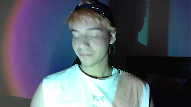 CrisotpherMoretti online show from 1, 2, 2026