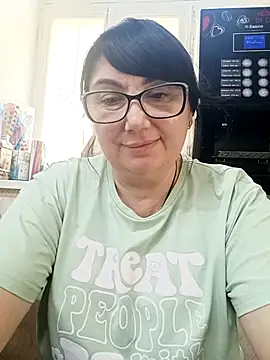 Snapshot of MariSwan222 chatting on 17, 6, 2026 MariSwan222 online show from 17, 6, 2026