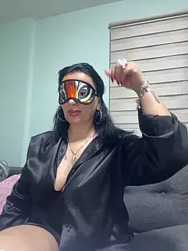 Snapshot of Etopya2388 chatting on 9, 5, 2026 Etopya2388 online show from 9, 5, 2026
