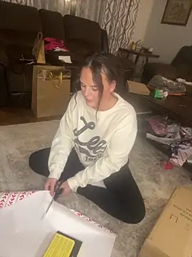 TrendySunrise62 online show from 22, 12, 2025