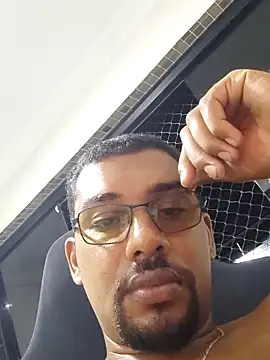 Reis001122 online show from 26, 4, 2026