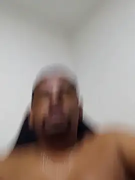 Reis001122 online show from 28, 4, 2026