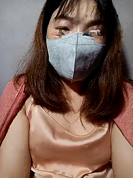 Snapshot of May-Ne chatting on 21, 12, 2025 May-Ne online show from 21, 12, 2025