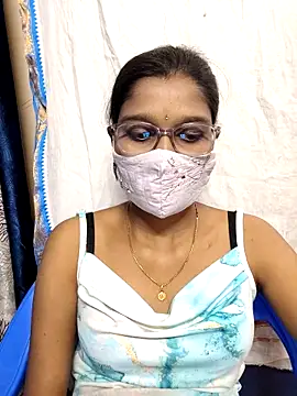 Snapshot of Nithya_Nith chatting on 4, 2, 2026 Nithya Nith online show from 4, 2, 2026