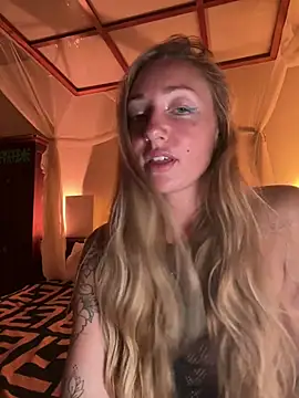 OpheliaRoxx online show from 24, 3, 2026