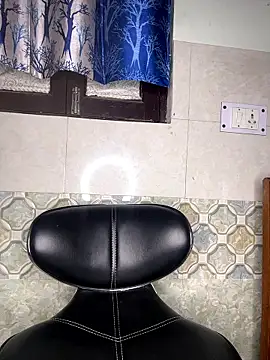 Snapshot of Oh_Priya chatting on 7, 1, 2026 Oh Priya online show from 7, 1, 2026