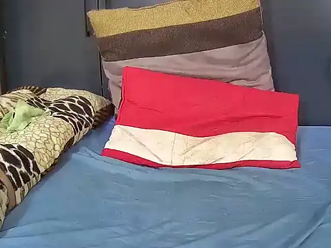 Snapshot of MilkyBoobs24 chatting on 18, 12, 2025 MilkyBoobs24 online show from 18, 12, 2025