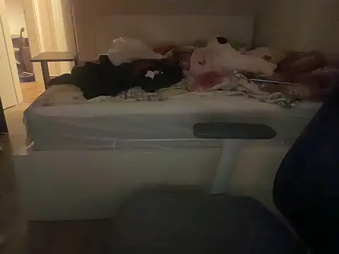 CologneAura online show from 6, 4, 2026