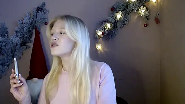 Aria  Moon online show from 16, 12, 2025