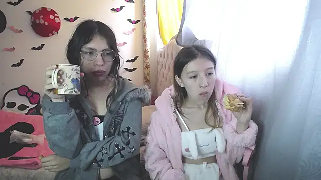 Briar y Blair online show from 18, 3, 2026