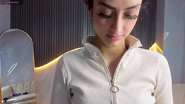 Tifany Tx online show from 25, 6, 2026