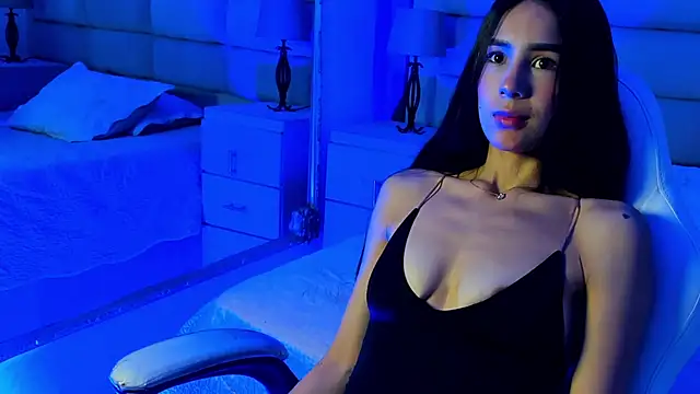 KhloeTyler online show from 17, 12, 2025