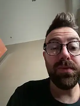 Snapshot of RickyGay94 chatting on 19, 12, 2025 RickyGay94 online show from 19, 12, 2025