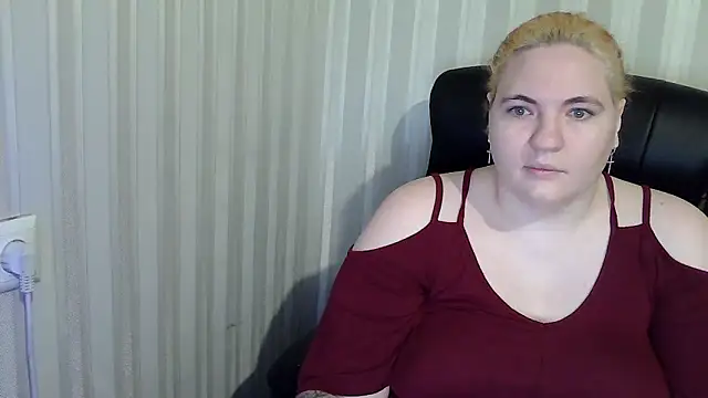 LissaLeon online show from 17, 12, 2025