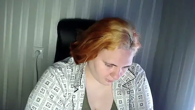 LissaLeon online show from 20, 12, 2025