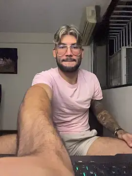 Snapshot of thedragonboyxxx chatting on 22, 3, 2026 thedragonboyxxx online show from 22, 3, 2026