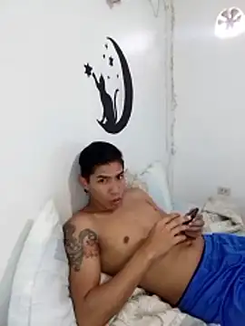 LolaAndBugs  online show from 15, 1, 2026