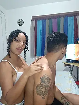 LolaAndBugs  online show from 5, 2, 2026