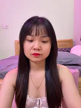 Snapshot of ___KARA___ chatting on 5, 4, 2026 KARA online show from 5, 4, 2026