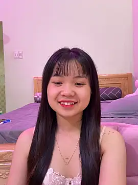 Snapshot of ___KARA___ chatting on 7, 4, 2026 KARA online show from 7, 4, 2026