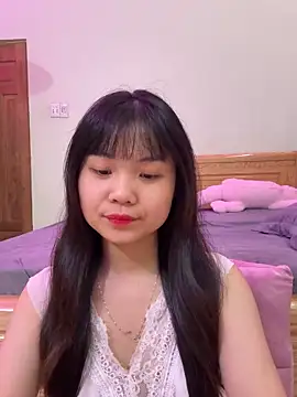 Snapshot of ___KARA___ chatting on 9, 4, 2026 KARA online show from 9, 4, 2026