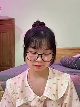 Snapshot of ___KARA___ chatting on 14, 4, 2026 KARA online show from 14, 4, 2026