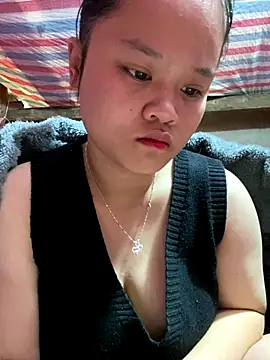 Snapshot of Thanhhuyen001 chatting on 22, 12, 2025 Thanhhuyen001 online show from 22, 12, 2025