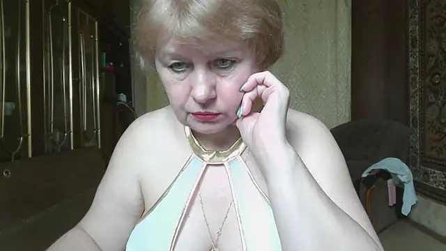 Casey peach online show from 28, 5, 2026